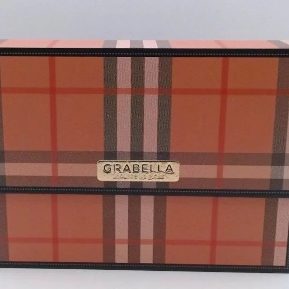 Grabella matte lip